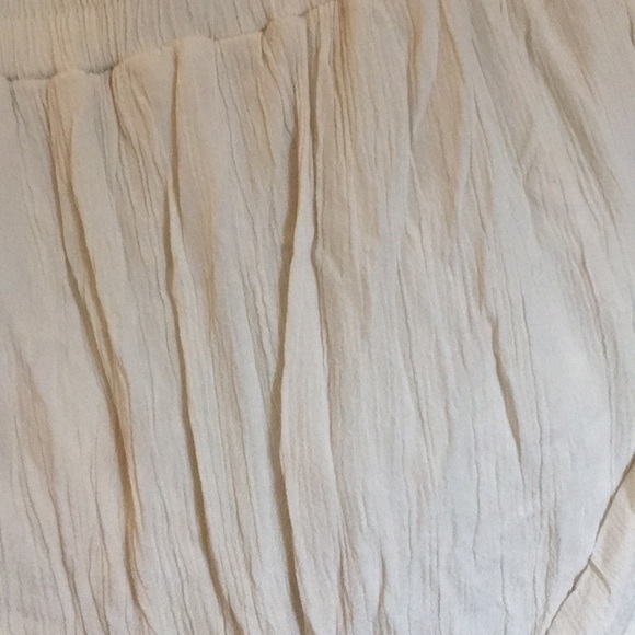 New skirt no tag never worn - Picture 2 of 4